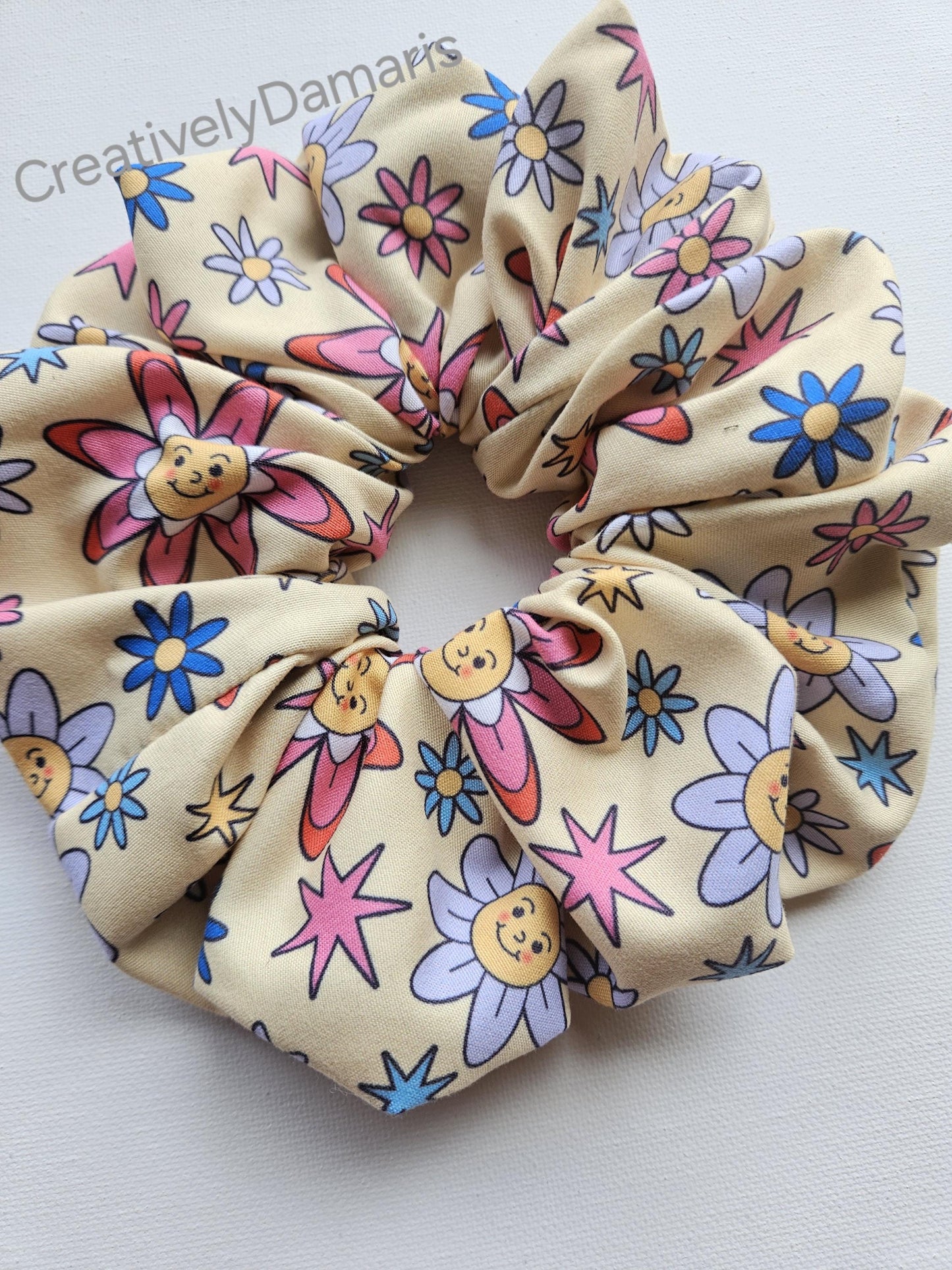 Happy Day Retro XL Scrunchie