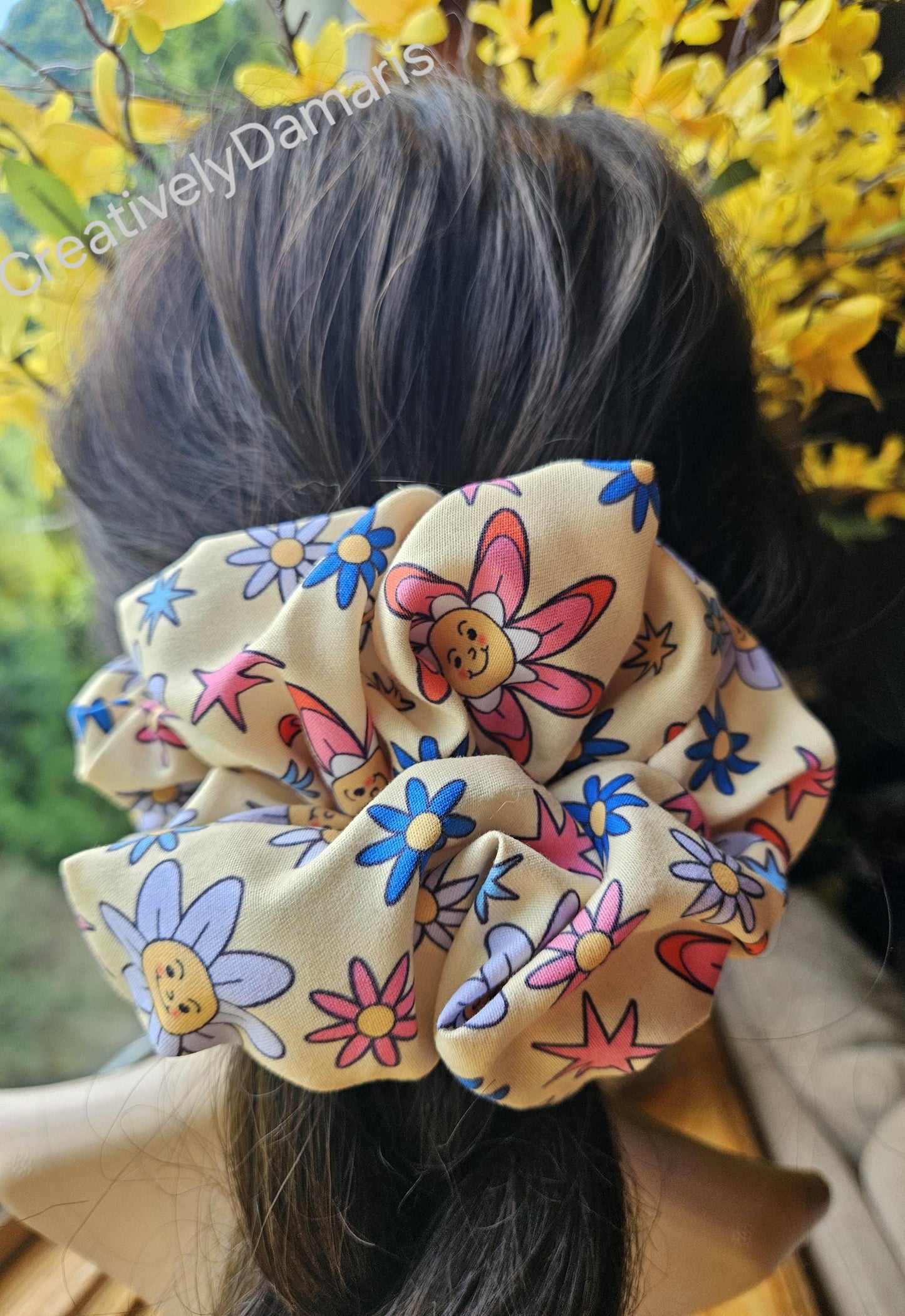 Happy Day Retro XL Scrunchie