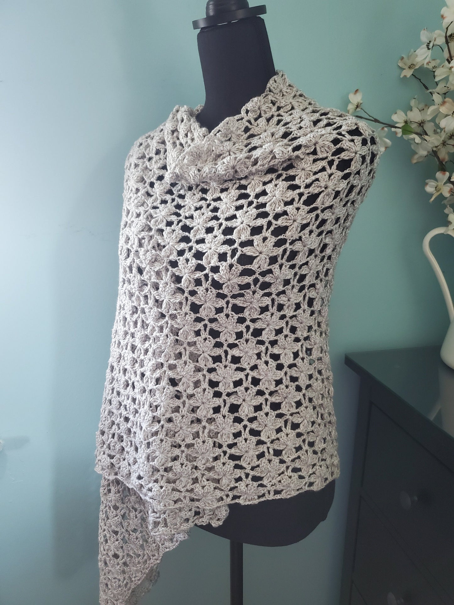 Crochet Floral Shawl in Linen Color
