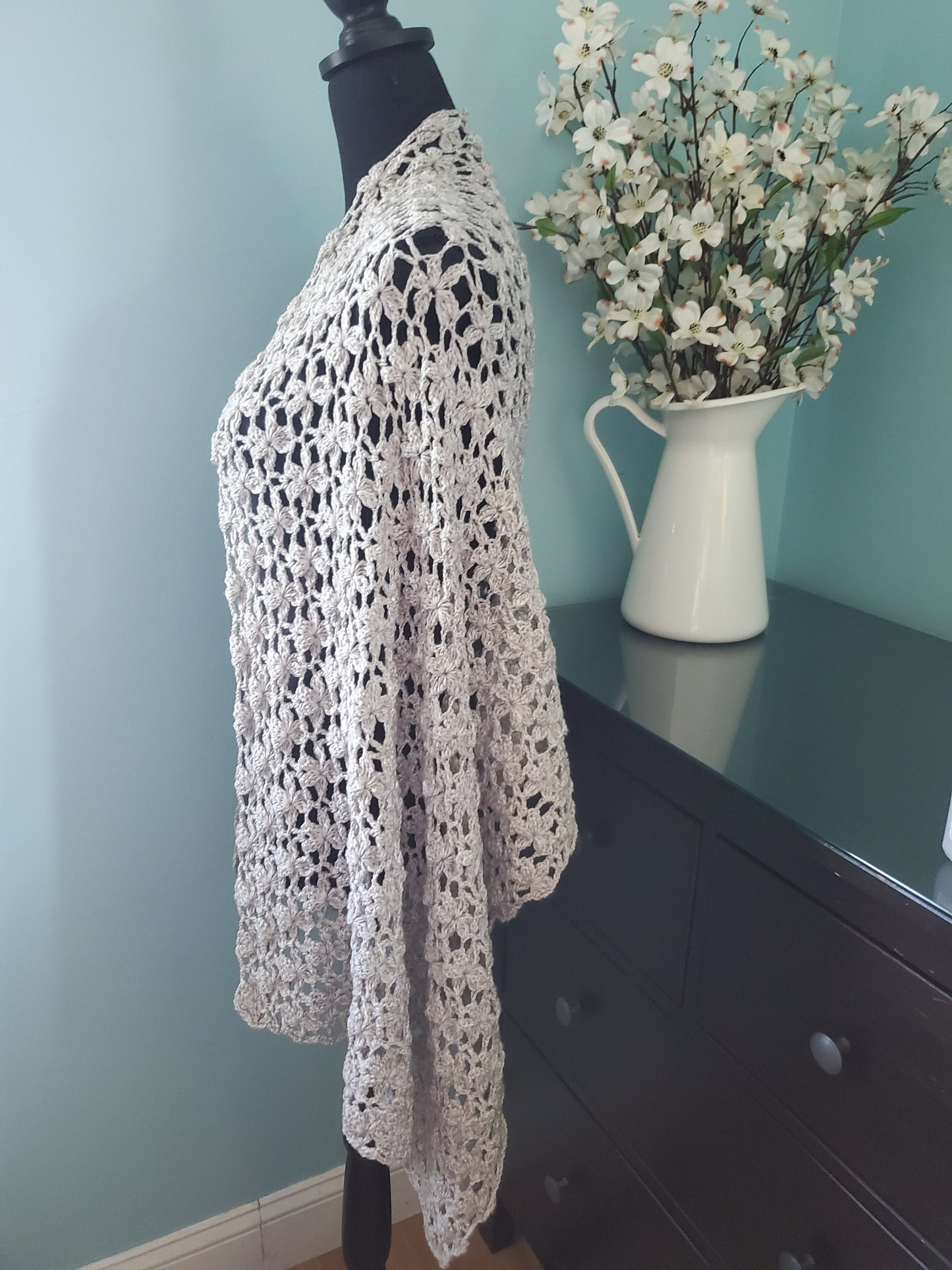 Crochet Floral Shawl in Linen Color